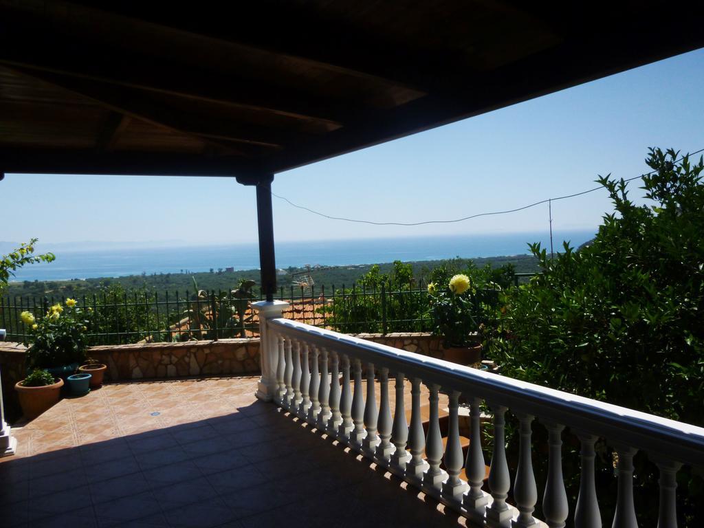 Vila Altini Borsh Luaran gambar